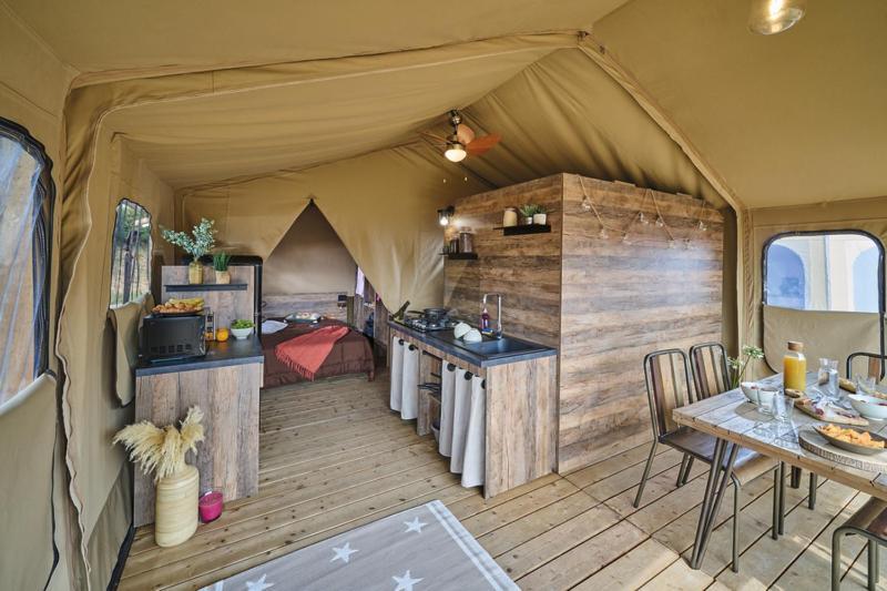 Le Verger De Jastres Camping